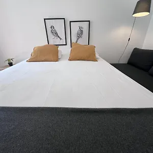 Vandrarhem Castilho 63 &